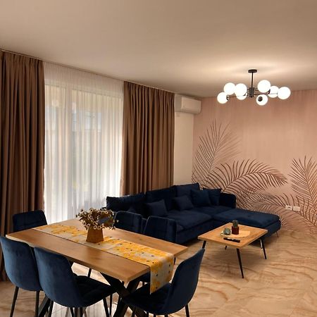 Pine Apartments At San Pietro Resort Durrës 外观 照片