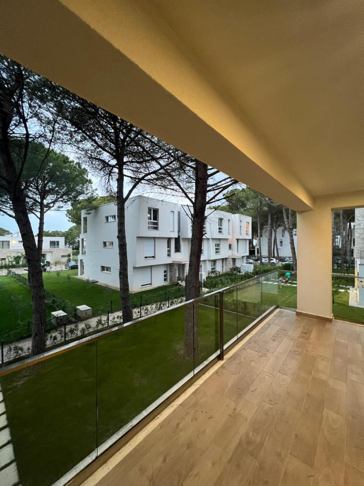 Pine Apartments At San Pietro Resort Durrës 外观 照片